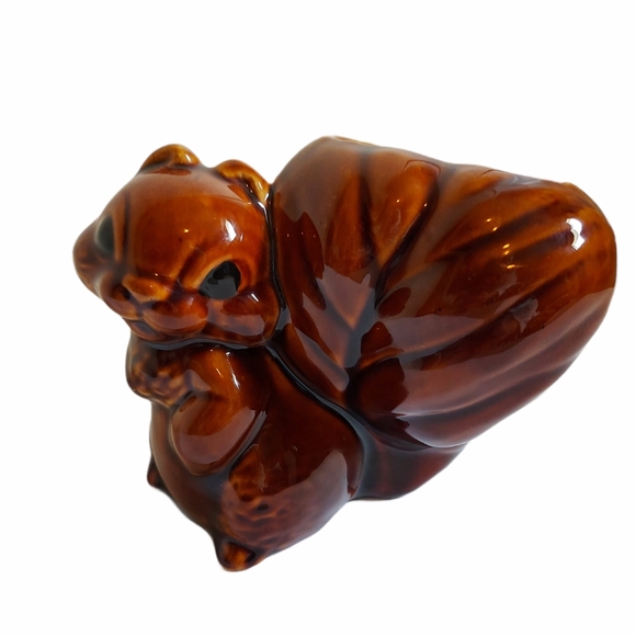Vintage Squirrel Vase - Picture 5 of 6